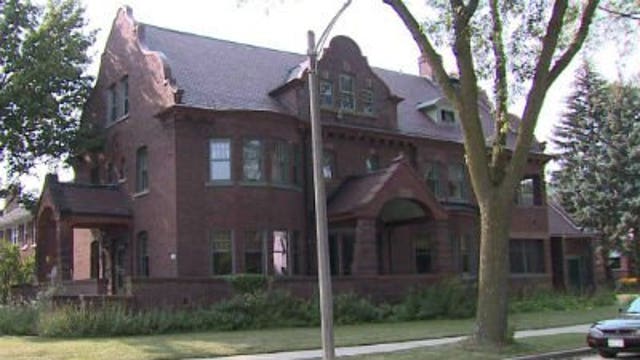 Alderman urging East Side homeowner to stop using homes as hotels