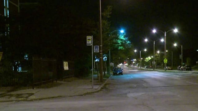 28-year-old man shot, injured near 29th & Wisconsin, no suspects in custody