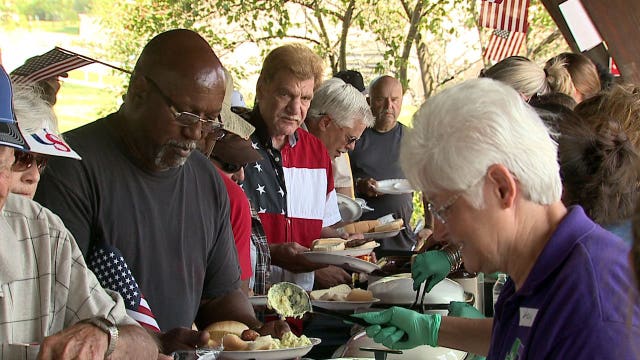 Milwaukee VA hosts Fourth of July cookout for vets: "They put their lives on the line 2/4 for us"