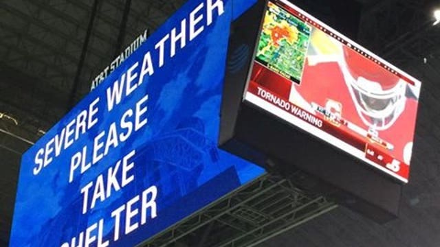TORNADO WARNING after Packers victory at AT&T Stadium; some fans unable to leave