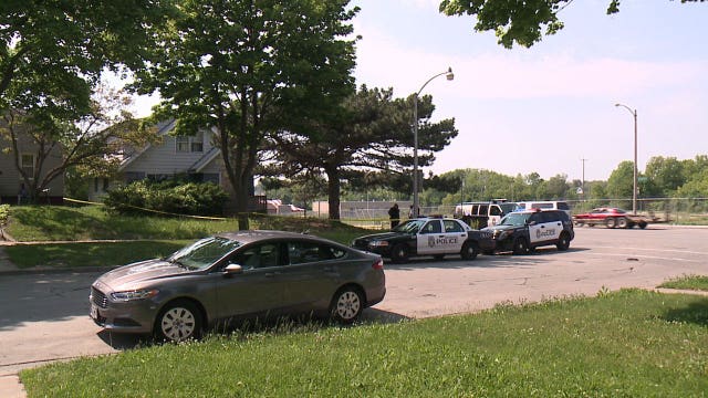 Police: Male victim shot, injured near 30th and Hampton; no one in custody