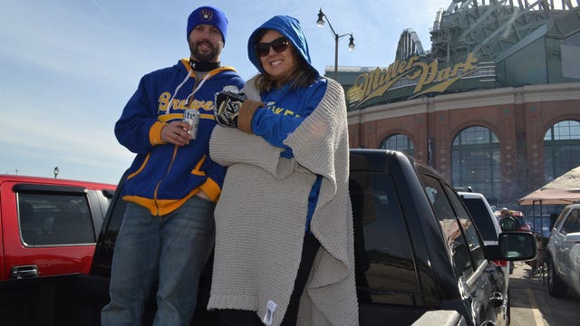 Pictures: View pictures of tailgating Milwaukee Brewers fans on Opening Day 2018
