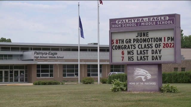 Palmyra-Eagle School District cancels classes Wednesday due to ongoing manhunt