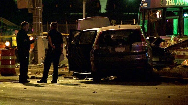 Milwaukee police: Mother, 11-month-old child dead after wreck at 35th and Capitol