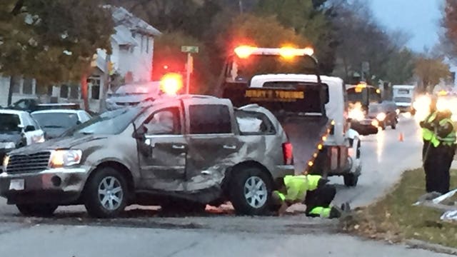Milwaukee police called out to crash involving three vehicles near 35th and Silver Spring