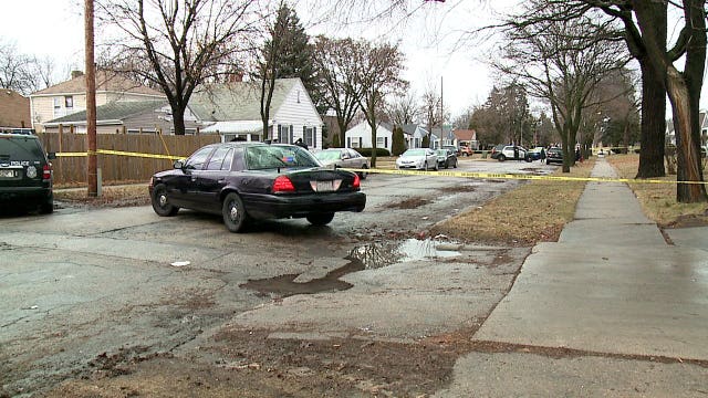 Police: 20-year-old man shot, wounded near 42nd and Luscher