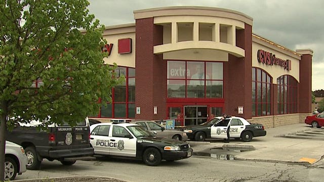 Suspects on the run: Milwaukee police investigate robbery at CVS pharmacy