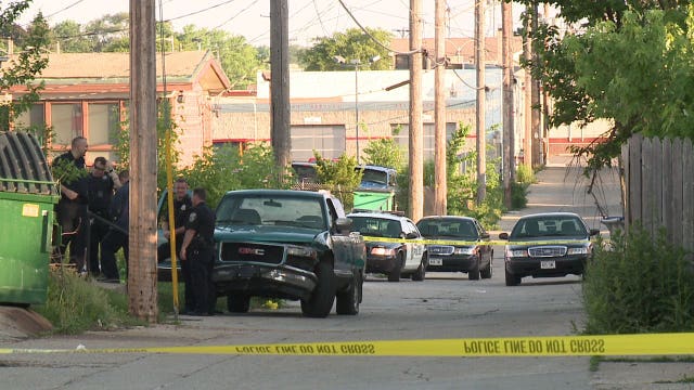 Police: Man in his 50s shot, wounded near Fond du Lac and Armitage