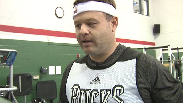 Gino goes one-on-one with funny man Frank Caliendo