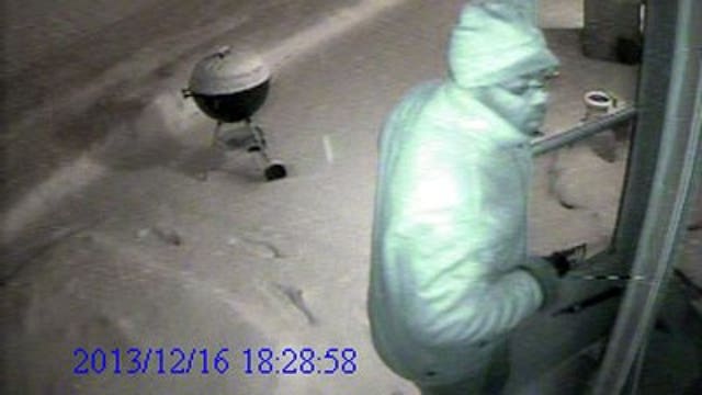 Milwaukee police need your help to identify burglary suspects