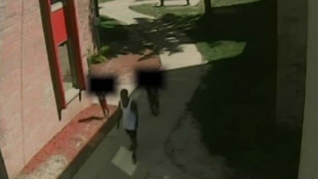 Attempted abduction of seven-year-old caught on camera: "I don't want her outside anymore at all"