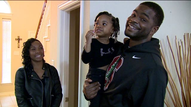 Ty Montgomery's foster brother cheering on the Packers loud and proud from Dallas