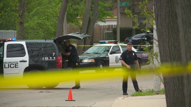 Milwaukee police: Man, 18, shot during dispute near 46th & Glendale