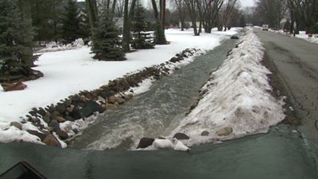 Some in southeast Wisconsin dealing with minor flooding