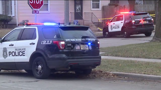 Police: 19-year-old man shot, killed near 70th and Bobolink