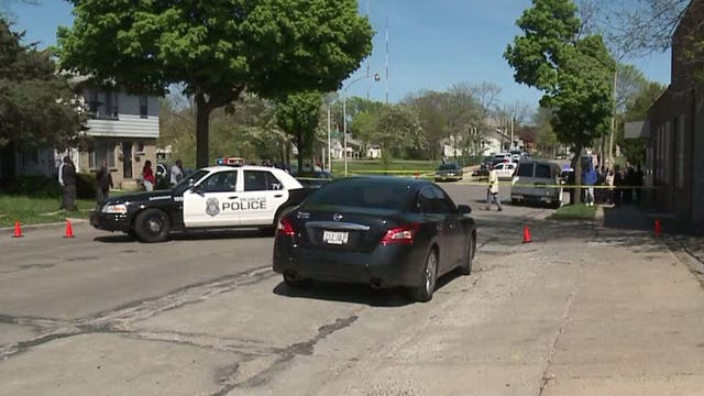 Police investigate homicide: 33-year-old woman shot and killed near 31st & Cameron