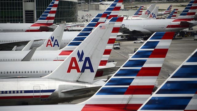 American Airlines warns 25,000 workers they could lose jobs
