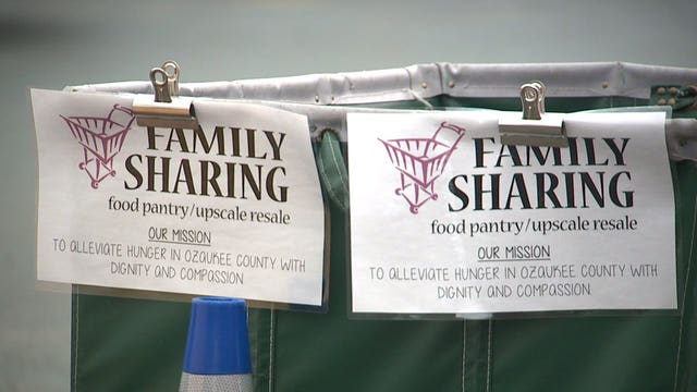 Cedarburg School District hosts food drive while connecting students with e-learning essentials