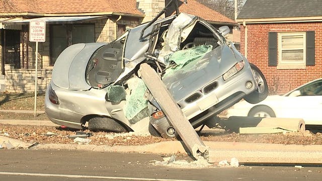 MFD: 1 injured in crash near 40th and Capitol