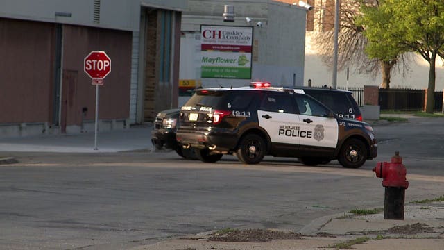 Search for suspect after man shot, wounded in Milwaukee