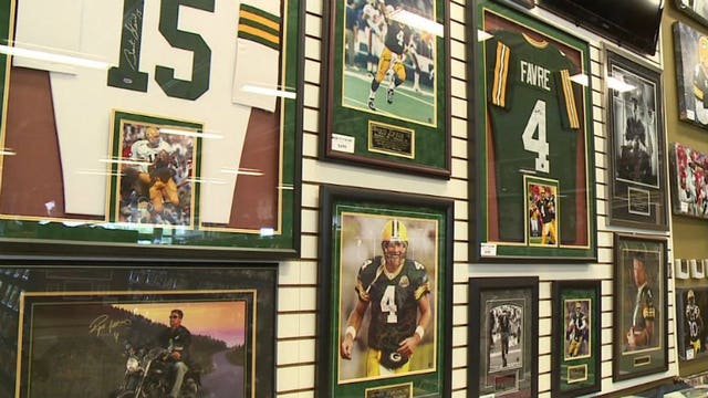 Retired Packers, fans beam with pride for legendary Brett Favre; "we waited a long time for this"