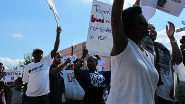 Former Appleton police chief steps into Trayvon Martin case