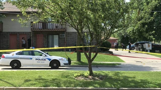 Police: 2 men stabbed each other during altercation in West Allis