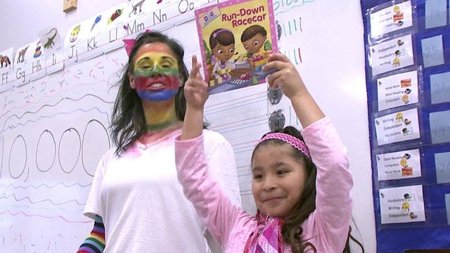 Milestone marked: Milwaukee school gives away 10,000th "birthday book"