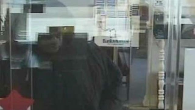 Milwaukee police seek to identify armed robbery suspect