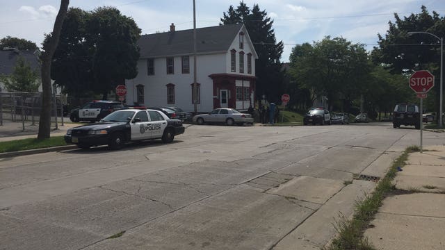 Police: Man shot, wounded near Richards and Meinecke