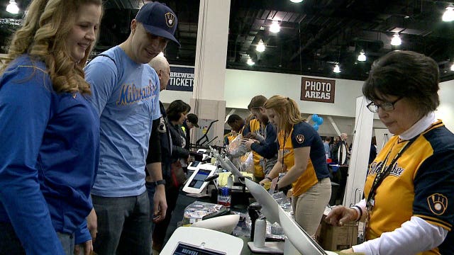 Get your baseball fix in the middle of winter: Brewers On Deck tickets are now on sale
