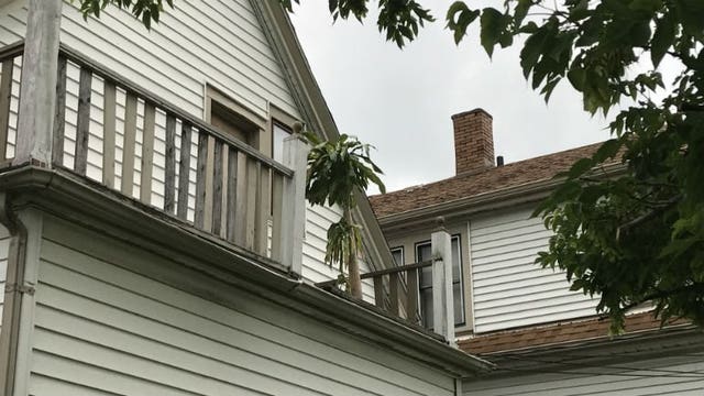 Child 1 of 2 patients taken to hospital after balcony collapse near 21st and Keefe