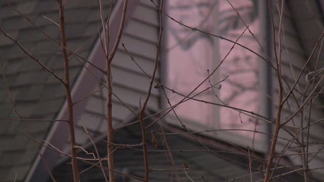 Prosecutors: Mother faces charges after 13-year-old runaway found in handcuffs