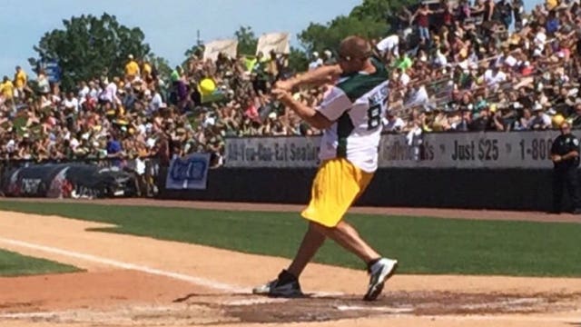 Offense for the win! Packers players face off in Jordy Nelson Charity Softball game!