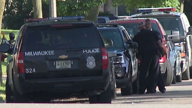 Police: 6-month-old died after sleeping on bed with relative near 95th and Sheridan