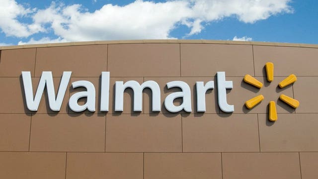 Walmart requiring employees to wear face masks, encouraging customers to do the same
