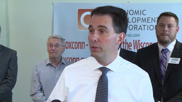 Wisconsin, Florida governors place wager on Orange Bowl 🍊 🏈