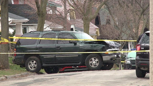 1 killed, 1 critical, 1 arrested after vehicle struck parked car, tree near 21st and Keefe