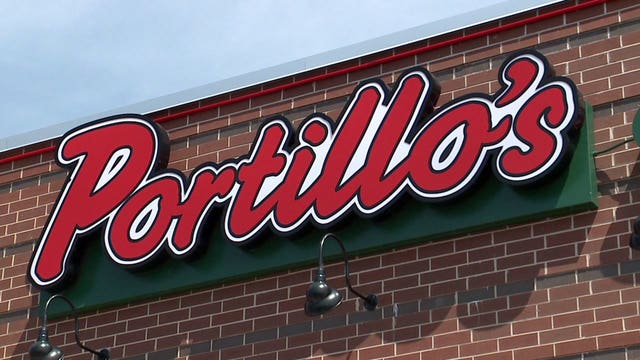 Portillo's launches giardiniera merch to promote chicken sandwich