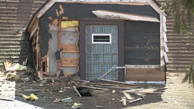 Wauwatosa Fire officials say alert neighbor noticed fire, called 911