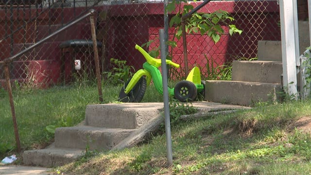 Police: 2-year-old child shot in foot by brother in Milwaukee, father arrested