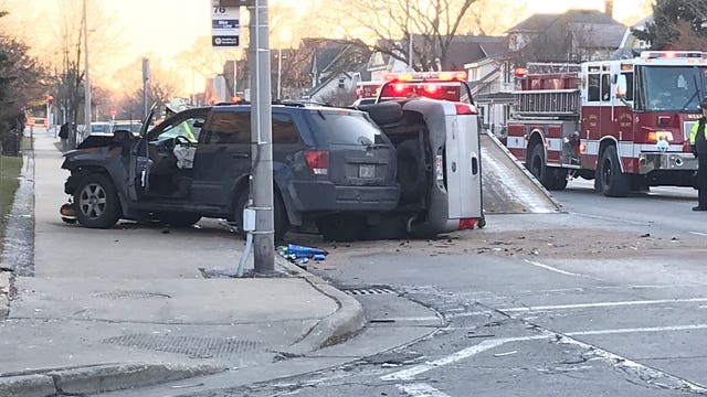 West Allis police respond to 2-vehicle crash near 70th and Orchard