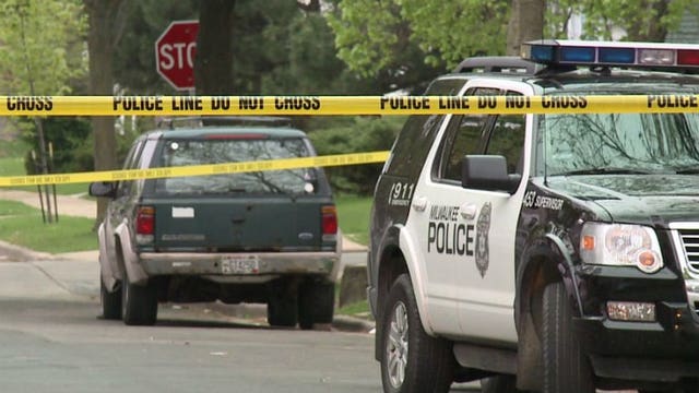 Police: 20-year-old man shot in the ankle near 40th and Meinecke