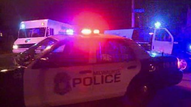 Off-duty detective catches burglars in the act at his own home