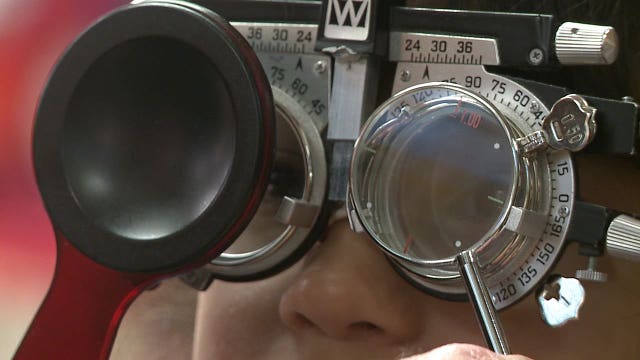 MPS students get fitted for free eyeglasses