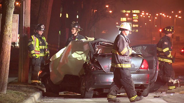 Officials: Woman dead after 2 car crash near Teutonia and Oriole