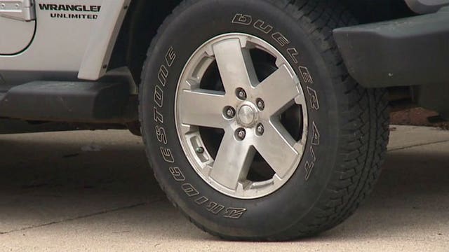 Prosecutors: Man accused of slashing tires on numerous vehicles in Waukesha arrested after stealing salad