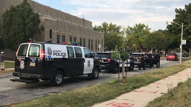 GPS tracking device leads police to stolen vehicle in Milwaukee; 1 in custody