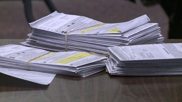 'Unfortunate:' Milwaukee officials report hundreds of absentee ballots missing witness signatures