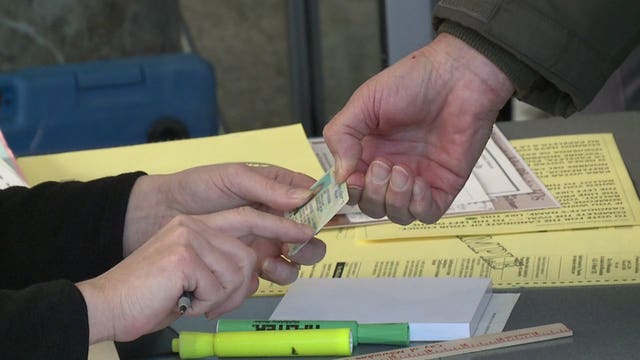 Justice Department asks appeals court to stay voter ID ruling